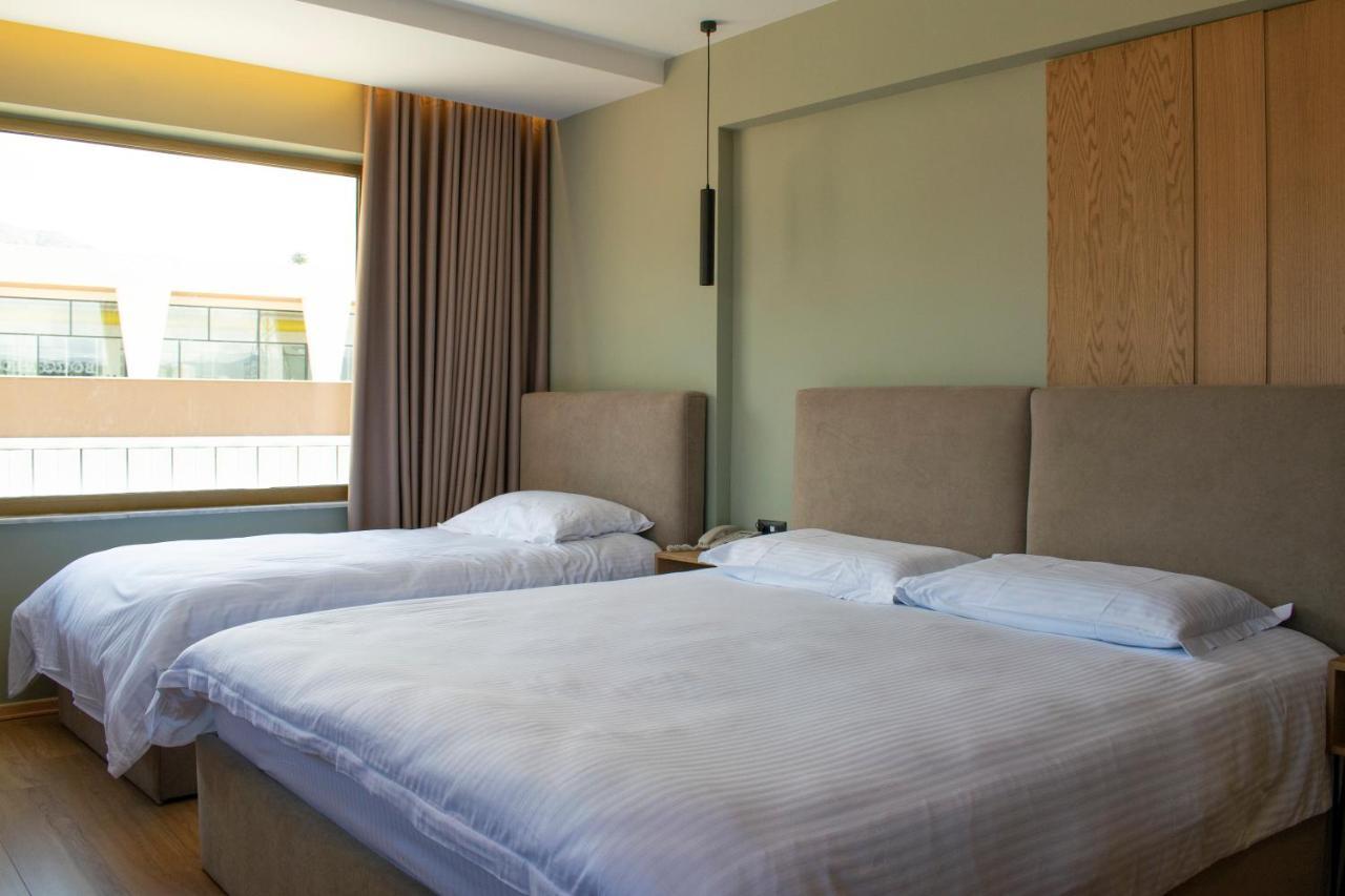 Bocca Hotel Korce Buitenkant foto