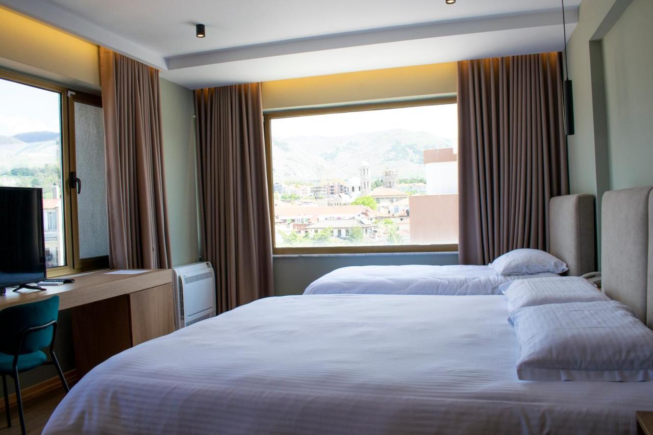 Bocca Hotel Korce Buitenkant foto