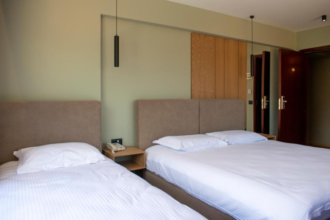 Bocca Hotel Korce Buitenkant foto