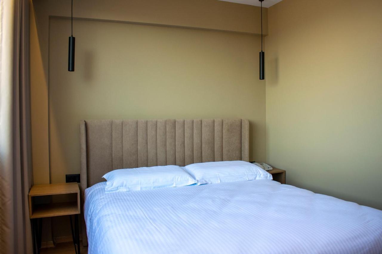 Bocca Hotel Korce Buitenkant foto