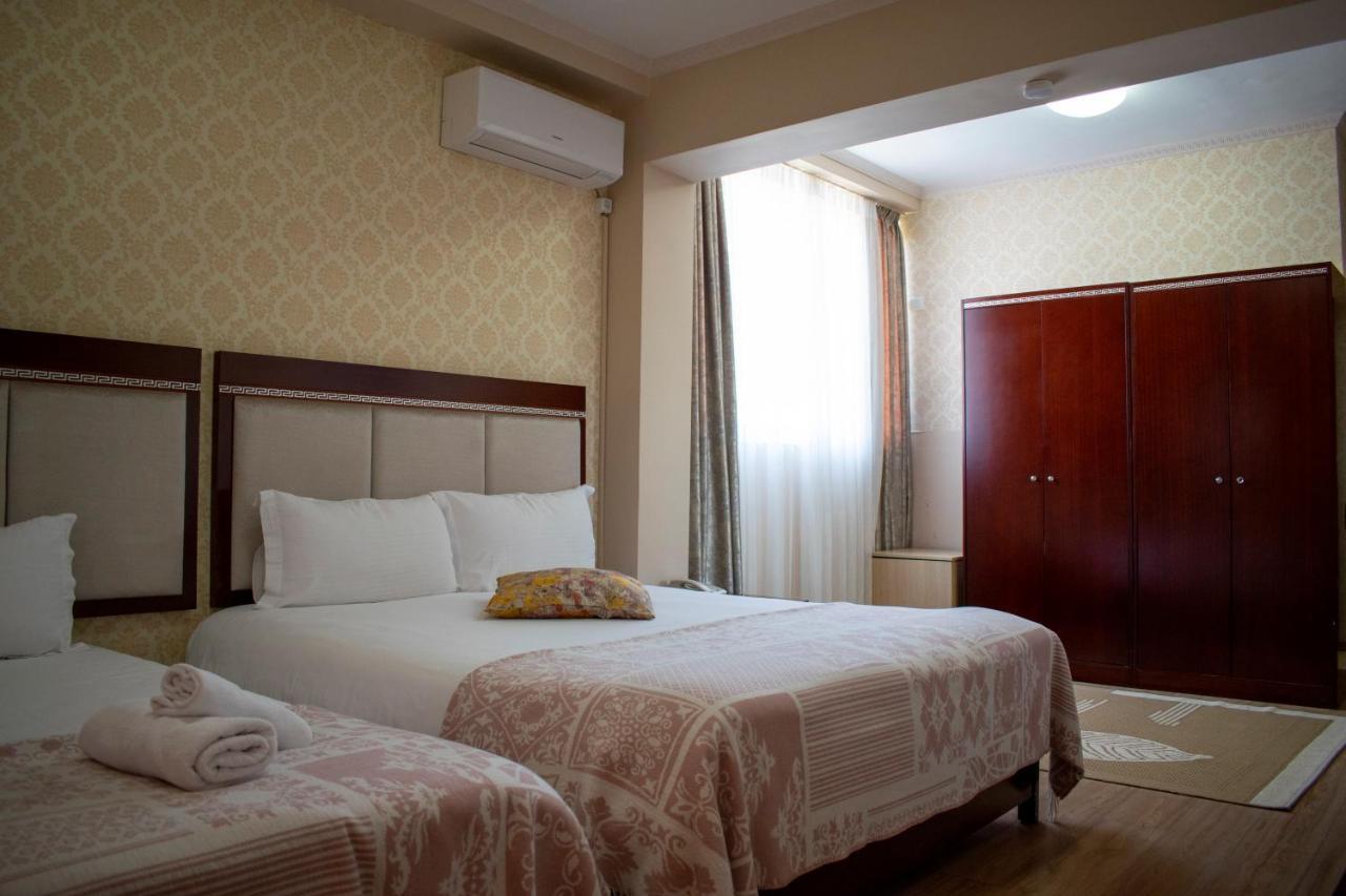 Bocca Hotel Korce Buitenkant foto