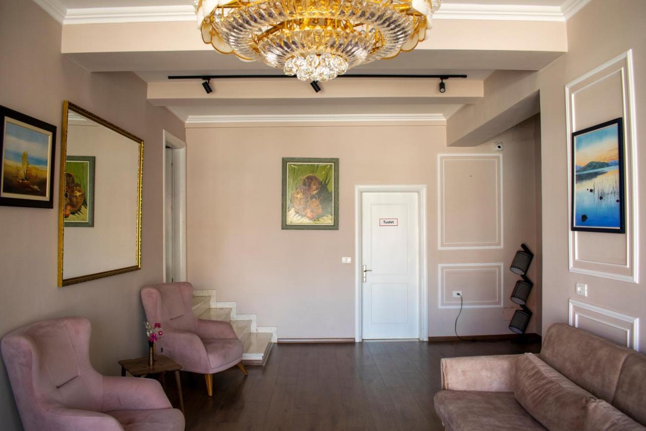 Bocca Hotel Korce Buitenkant foto