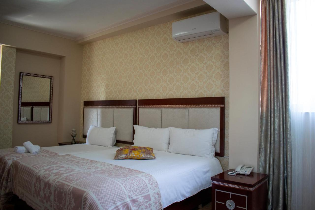 Bocca Hotel Korce Buitenkant foto