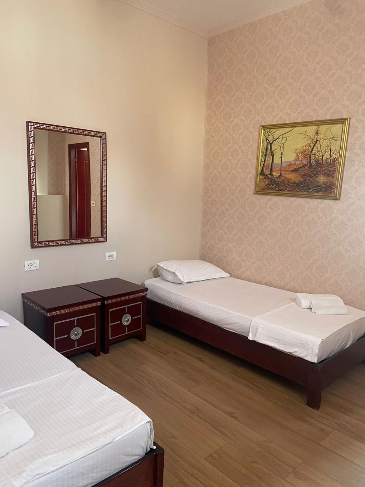 Bocca Hotel Korce Buitenkant foto